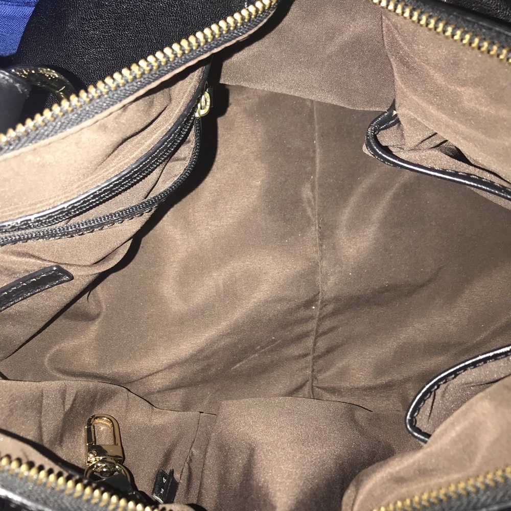 Cole Haan Black Handbag - Picture 2 of 5